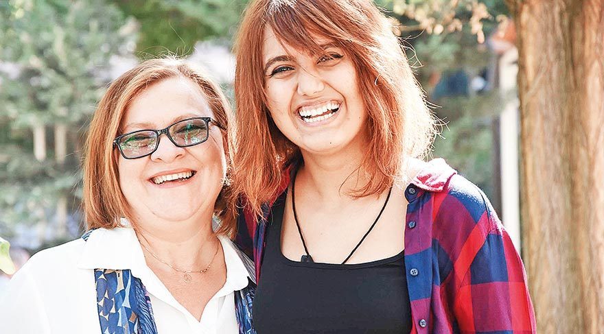 25 yıllık saçlar Elif’e moral oldu