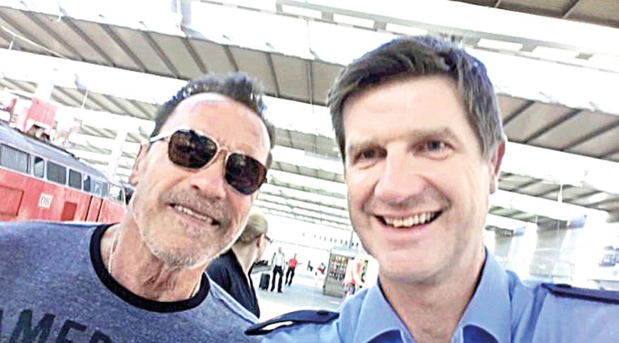 Terminatör’e selfie cezası