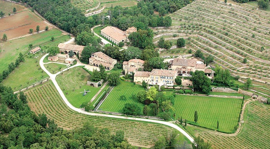chateau-miraval-brad-angelina