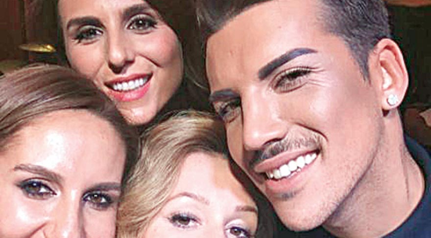 Hatıra selfie’si