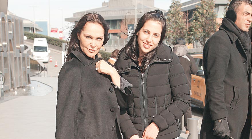 Kızının okulunda ingilizce öğrenecek