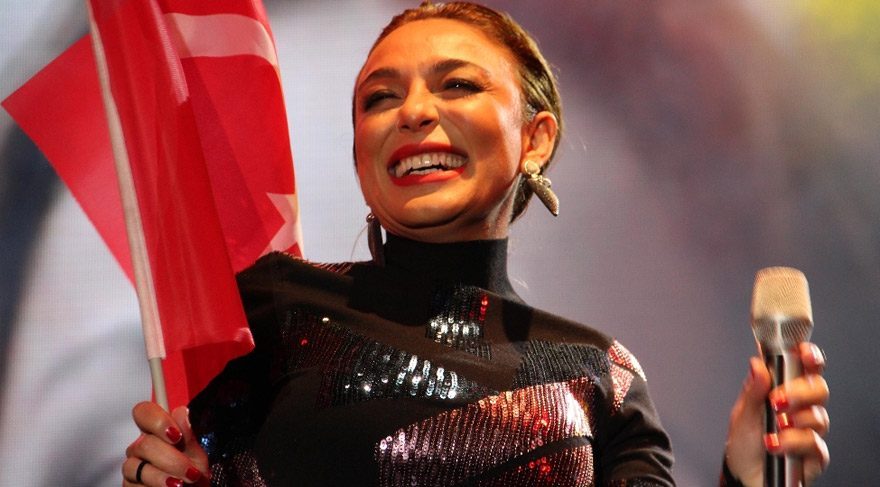Ziynet Sali’den Alyna Tilki’ye destek