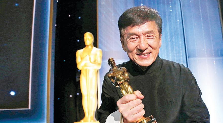 Oscar’ı yumruklarıyla kazandı