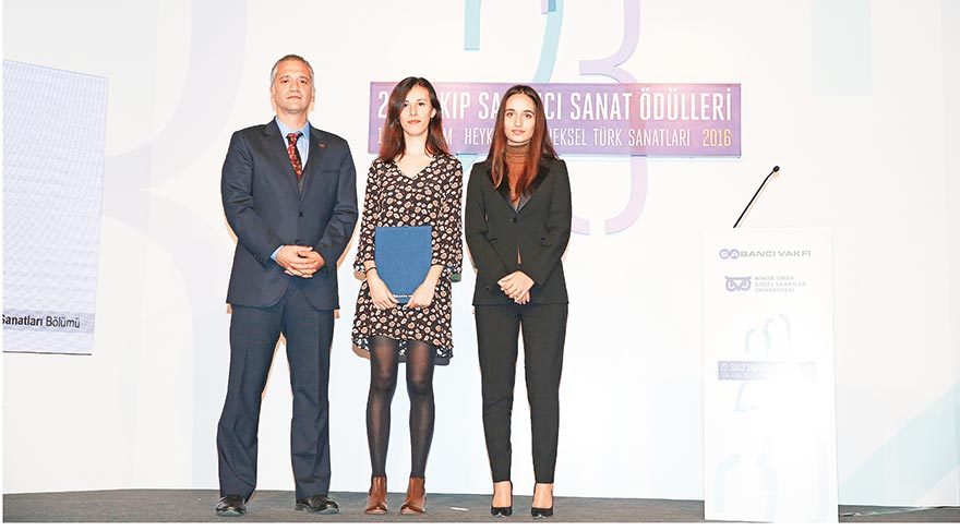 Sabancı’nın torunu altın dağıttı
