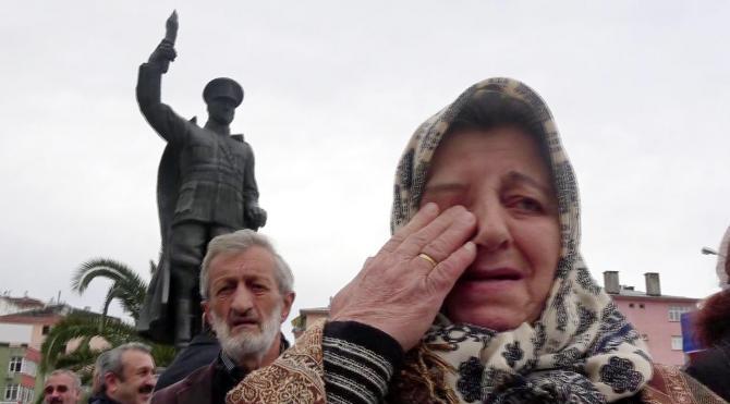 Rize'deki törende Atatürk Anıtı'nın kaldırılması kararına tepki
