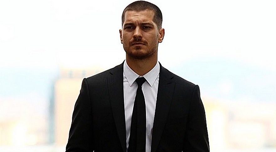 Çağatay Ulusoy paylaşımıyla binlerce beğeni aldı