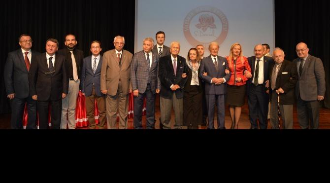 Demirel 92'nci doğum gününde mezarı başında anıldı (2)