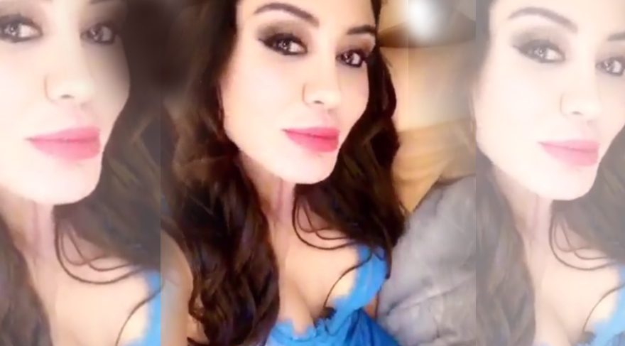 Ebru Polat çok sevdiği elbisesini çekmeye doyamadı