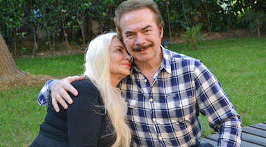 Orhan Gencebay ve Sevim Emre kaza geçirdi