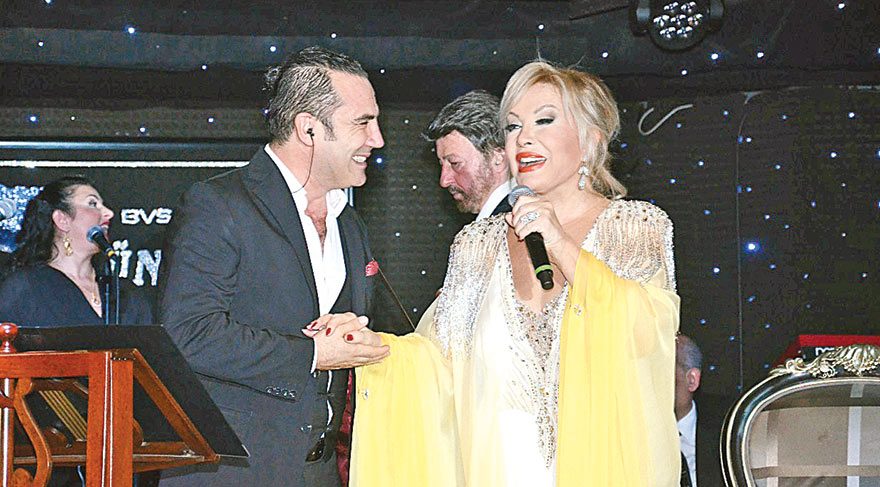 Emel Sayın’a aşığım