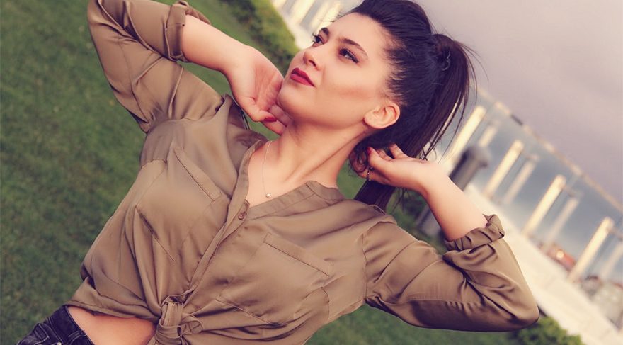 Ulviye Koçak, “Sesime aşık olup evlenme teklif ediyorlar”