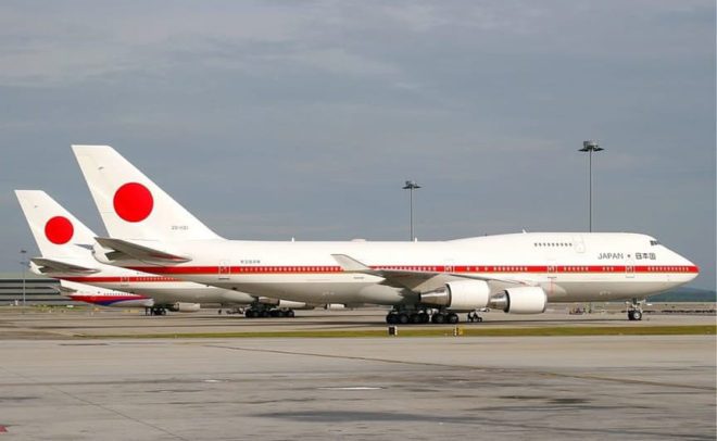 8-boeing-747-400-japonya