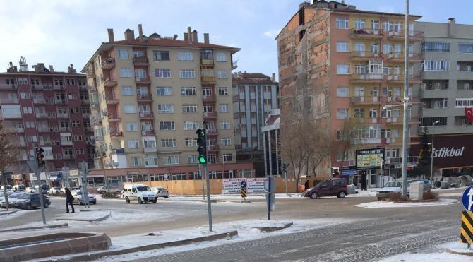 Kırşehir’de kar ve buzlanma kazalara neden oldu