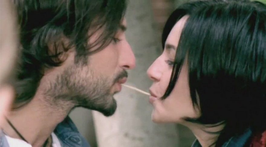 Sinemis Candemir, Bebek’te eşi ve çocuğuyla görüntülendi