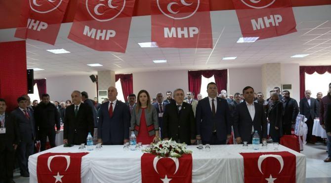 MHP'li Ayhan, yeni anayasaya sıcak bakılmasının nedenlerini açıkladı