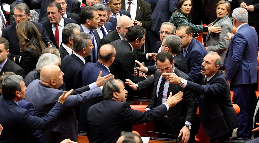 AKP’li vekilden CHP’ye çok ağır sözler Son dakika haberleri