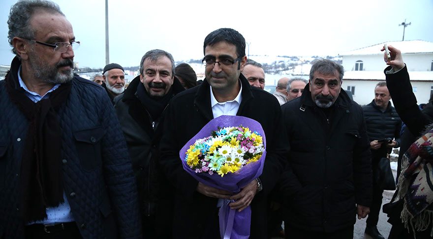 İdris Baluken cezaevinden çıktı