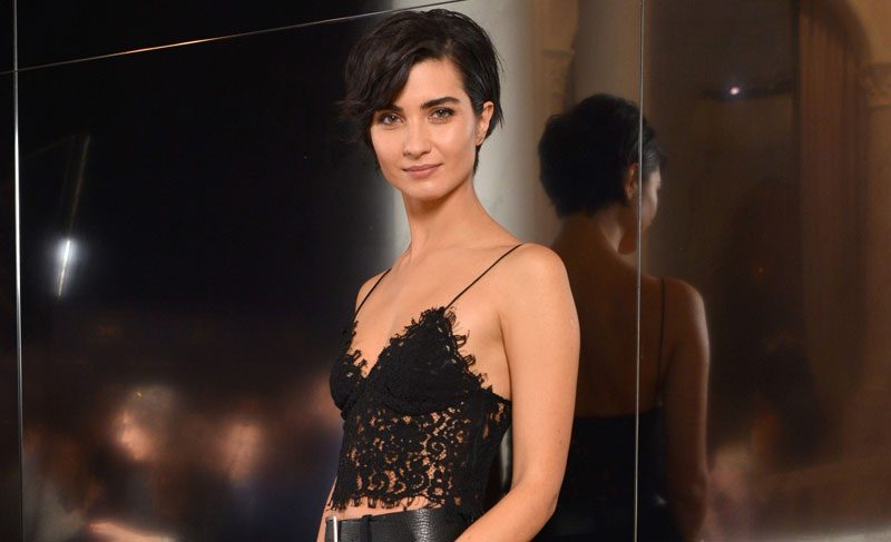 Tuba Büyüküstün, hakkında ortaya atılan İbrahim Kutluay’la aşk yaşıyor iddialarına yanıt verdi