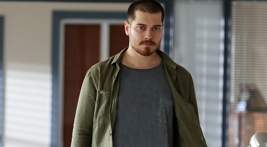 Çağatay Ulusoy yeni aşkını setten buldu