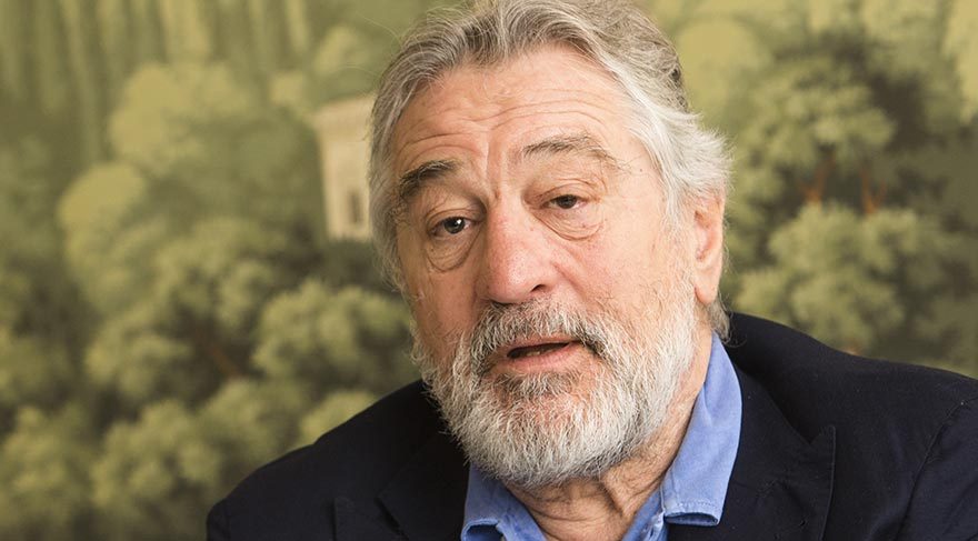 Robert De Niro gazetecilere para teklifinde bulundu