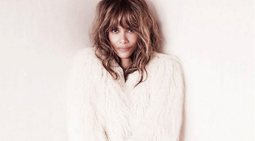 Halle Berry, ‘İnsan soyunmakta sabırsızlanıyor’ dedi ve soyundu