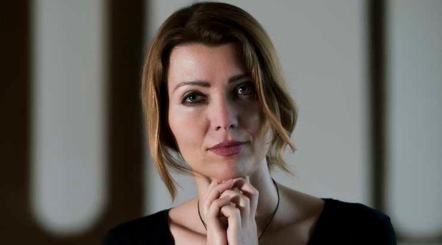 Elif Şafak da referandumda ne oy kullanacağını açıkladı