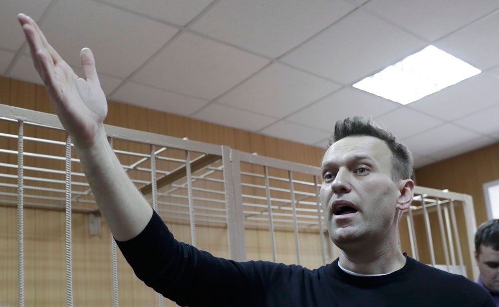 2017-03-27t110252z_691945520_lr1ed3r0uoh6n_rtrmadp_3_russia-navalny-court