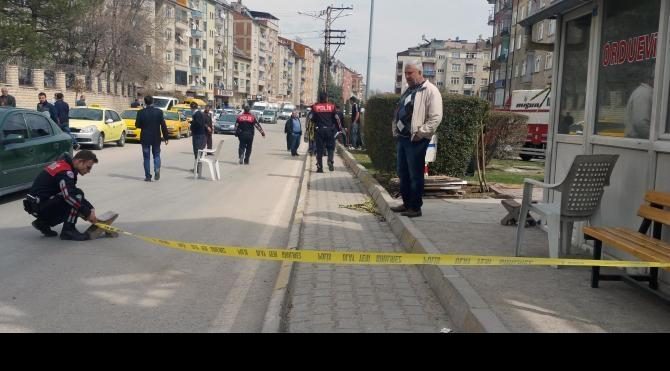 Elazığ'da taksicilerin bıçaklı, silahlı kavgası: 2 yaralı