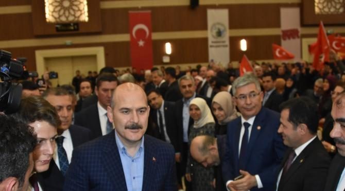 Bakan Soylu: (Kılıçdaroğlu) Ya korkuyor, ya diyetini ödüyor, ya da esirdir