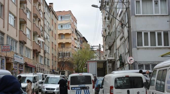 Bursa'da, kendisini aldattığını öne sürdüğü eşini öldürdü