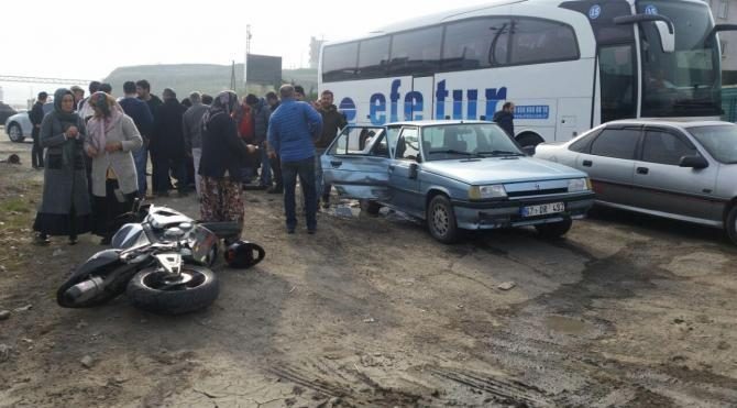 Otomobille çarpışan motosikletin sürücüsü yaralandı