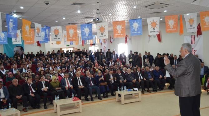 Ak Partili Demiröz: 15 Temmuzlar yaşanmasın diye 'evet' diyeceğiz