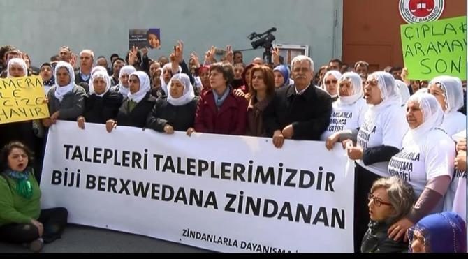 Bakırköy Cezaevi önünde oturma eylemi