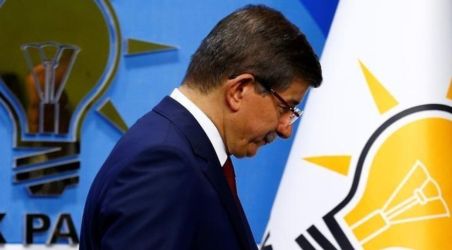 Konya’da referandum öncesi fuar… Davutoğlu’nu davet etmediler!