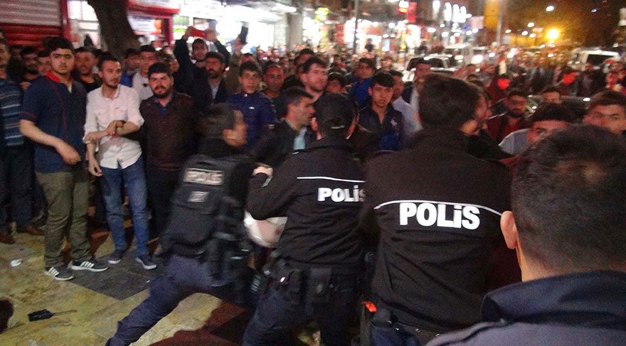 Suriyeli zannedilerek linç edilmek istenen şahıs Türk çıktı