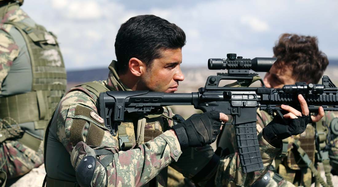 Berk Oktay, yeni dizisinde canlandıracağı yüzbaşı rolü 10 kilogram verdi