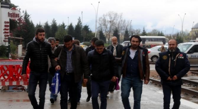Bylock kullanan eski polisler adliyeye sevk edildi