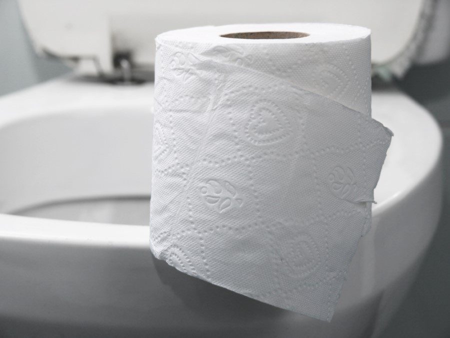 Bunu uzmanlar şu şekilde açıklıyor: sizden önce giren kişi sifonu çektiği anda bakteriler, 2-3 metre uzağa kadar yayılıyor.