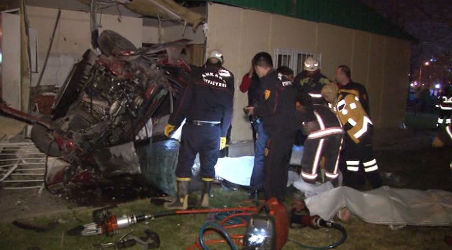 Ankara’da feci kaza! 4 ölü 1 yaralı
