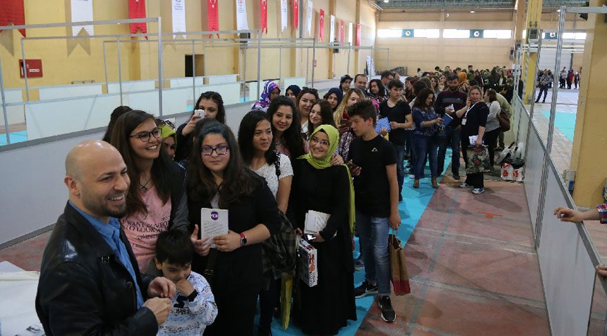 Kitap fuarına yoğun ilgi