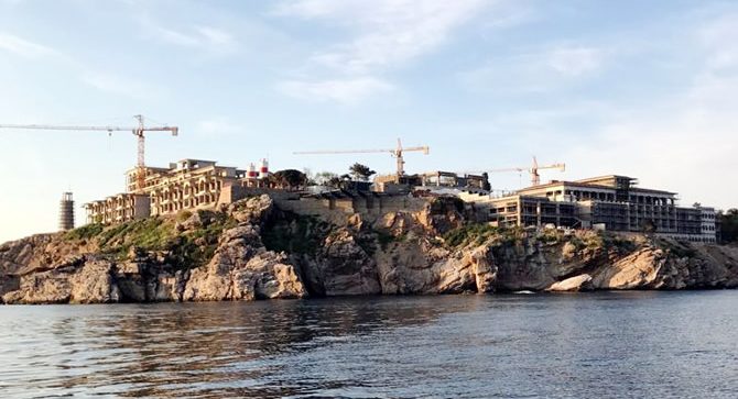 Yassıada daha da beton olacak