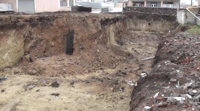 Ardahan Belediye Başkanı: Bölgede Hıristiyan ve Müslümanlara ait mezarlar var