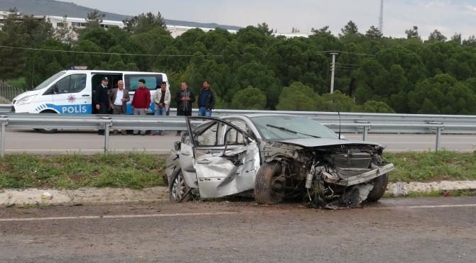 Kilis'te kaza: Anne öldü, eşi ve 3 çocuğu yaralı