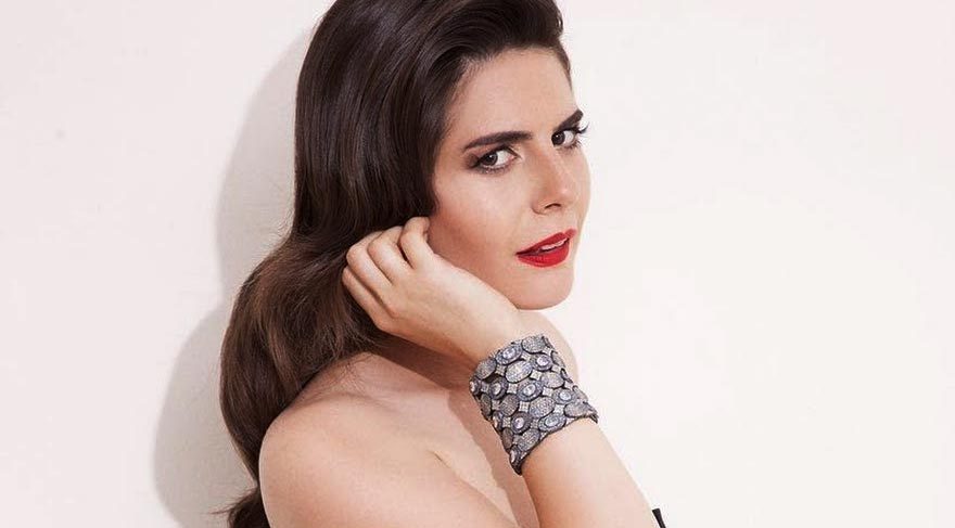 Ayça Erturan: Cenazede gülebiliyorum