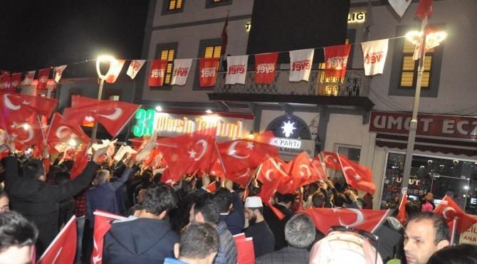 Trabzon'da havai fişekli referandum kutlaması