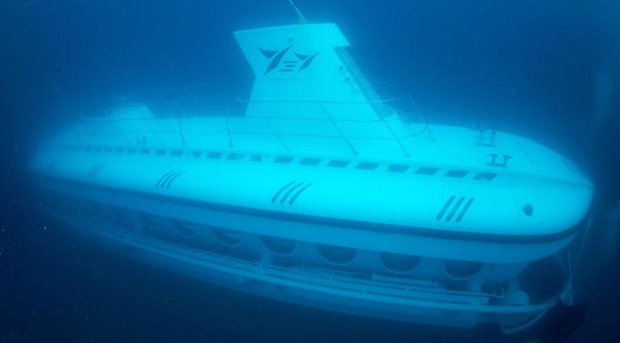Türkiye’nin turistik denizaltısı Nemo ilk dalışını yaptı