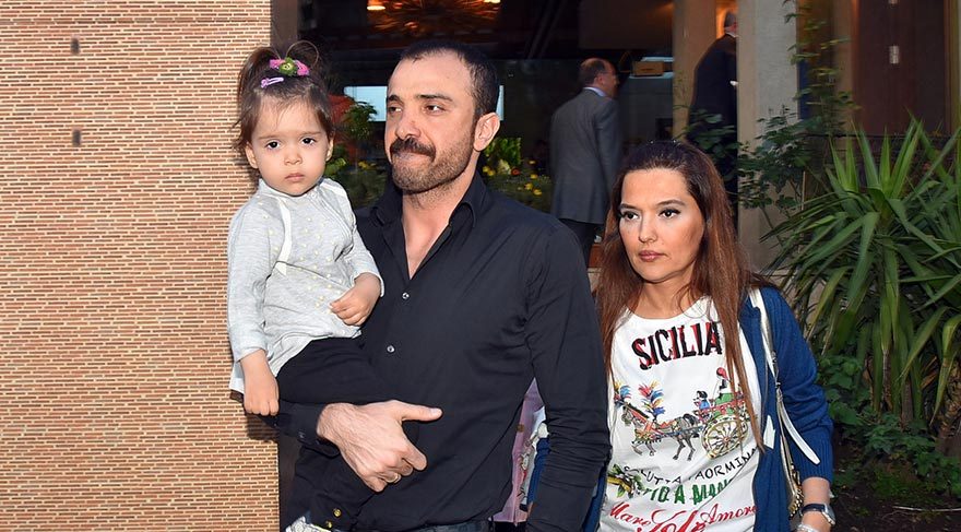 Demet Akalın ve kızı Hira Dubai’de zehirlendi