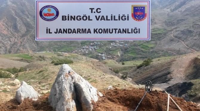 Bingöl'de kaçak tarihi eser kazısına 5 gözaltı