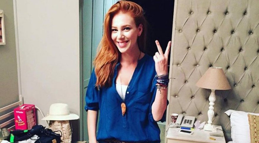 Elçin Sangu iki projeyle birden dönüyor