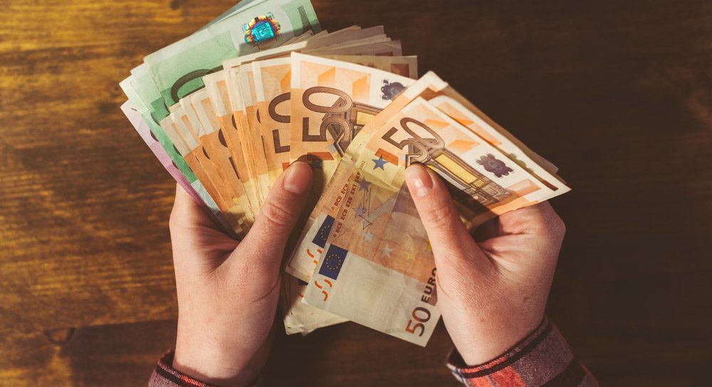 Avrupa Merkez Bankası faiz oranlarını değiştirmedi